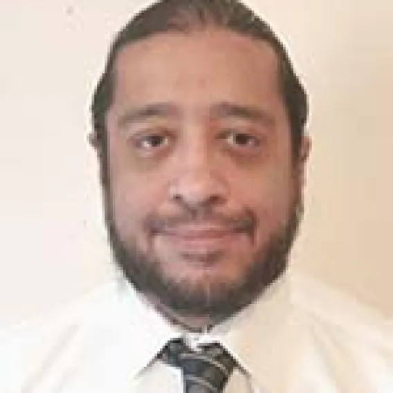 Dr. Robert Garcia 